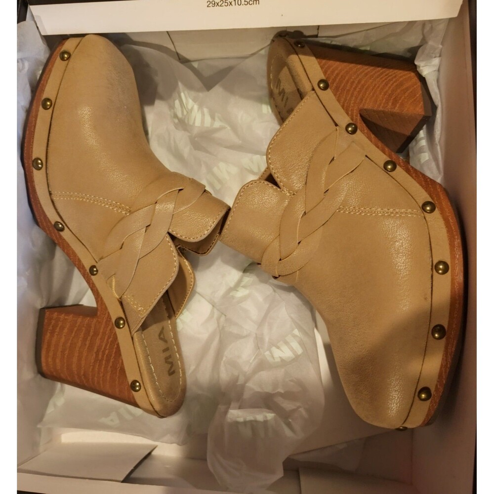 Brand New MIA Beige Leather Slip on Clog Heels Embellished with Studs Size 7M - Picture 2 of 9